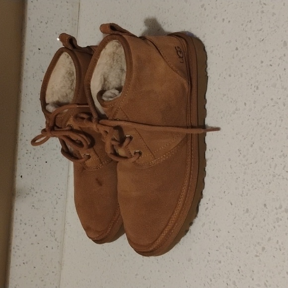 UGG Neumel Size 7 Men - Picture 2 of 6